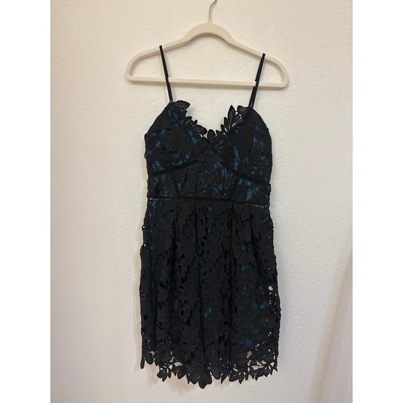 *NWT* Romeo and Juliet Black and Teal Lace Overlay Dress -  Size Medium - Picture 1 of 10